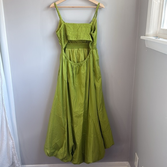 By Anthropologie V-Neck Tiered Bubble-Hem Dress SZ L - Picture 5 of 8